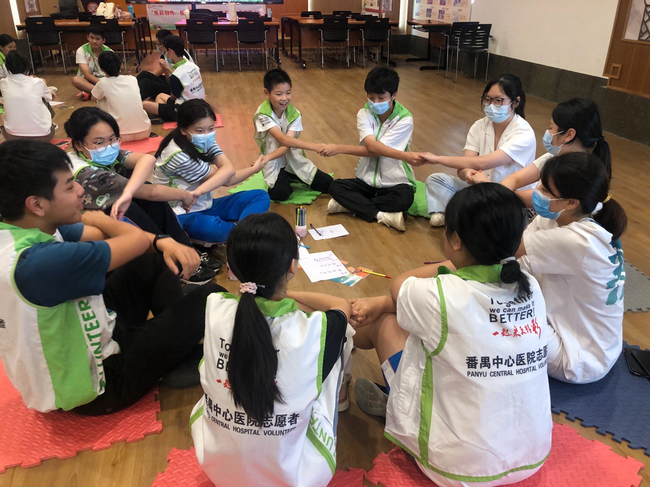 医脉相传,医‘志’同行丨医院夏令营让“医